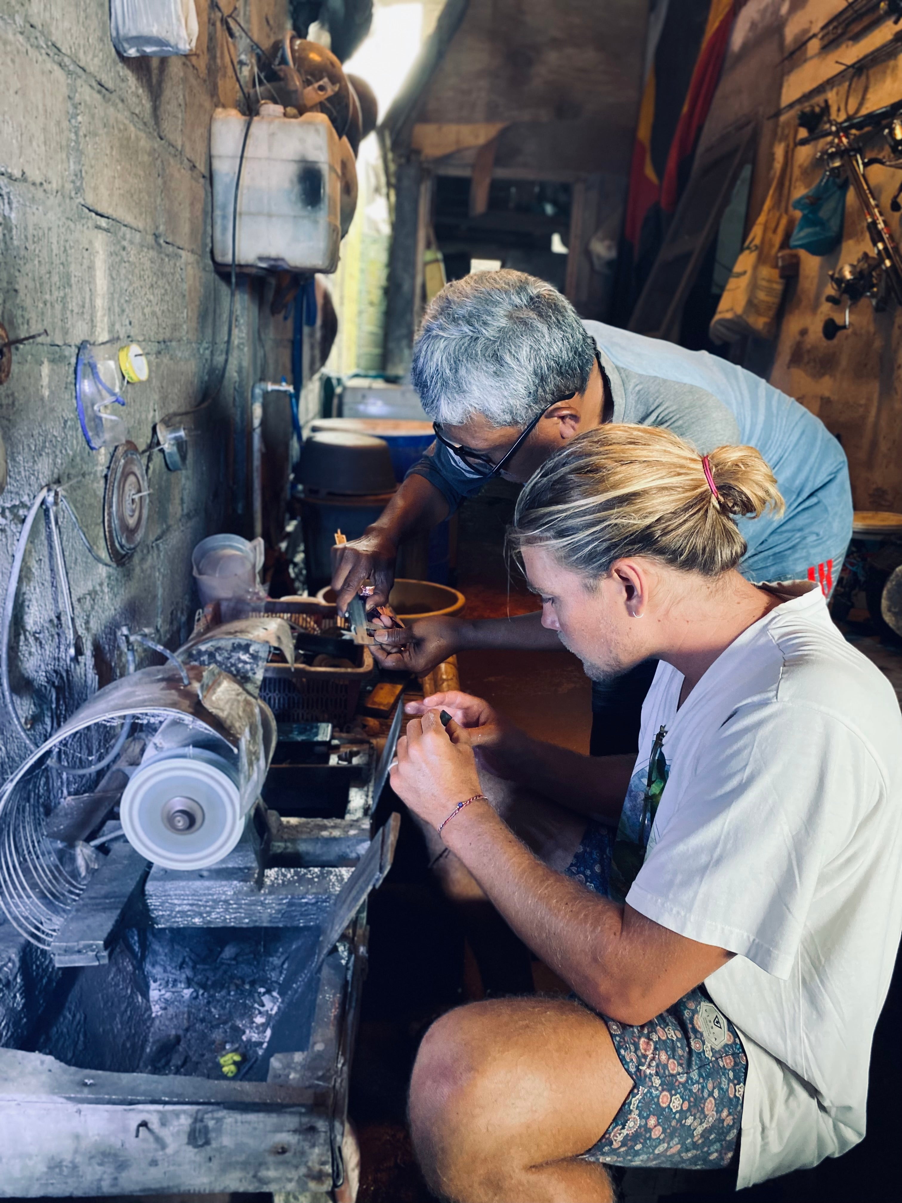 Rob and the silversmith making rings together in Uluwatu
